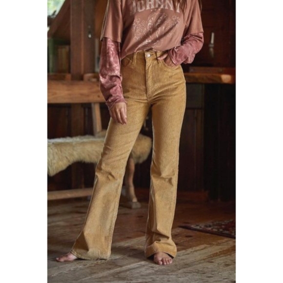 Levi's Premium Ribcage Corduroy Bootcut Jeans NWT - Picture 3 of 14